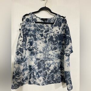 Fred Davis cold shoulder tunic top 3X blue print lightweight material plus size